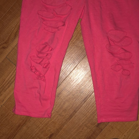 Pink Ripped Crop Top & Capri Set - Picture 4 of 4